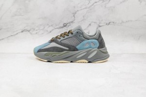 Yeezy 700 Boost 'Teal Blue' Fake